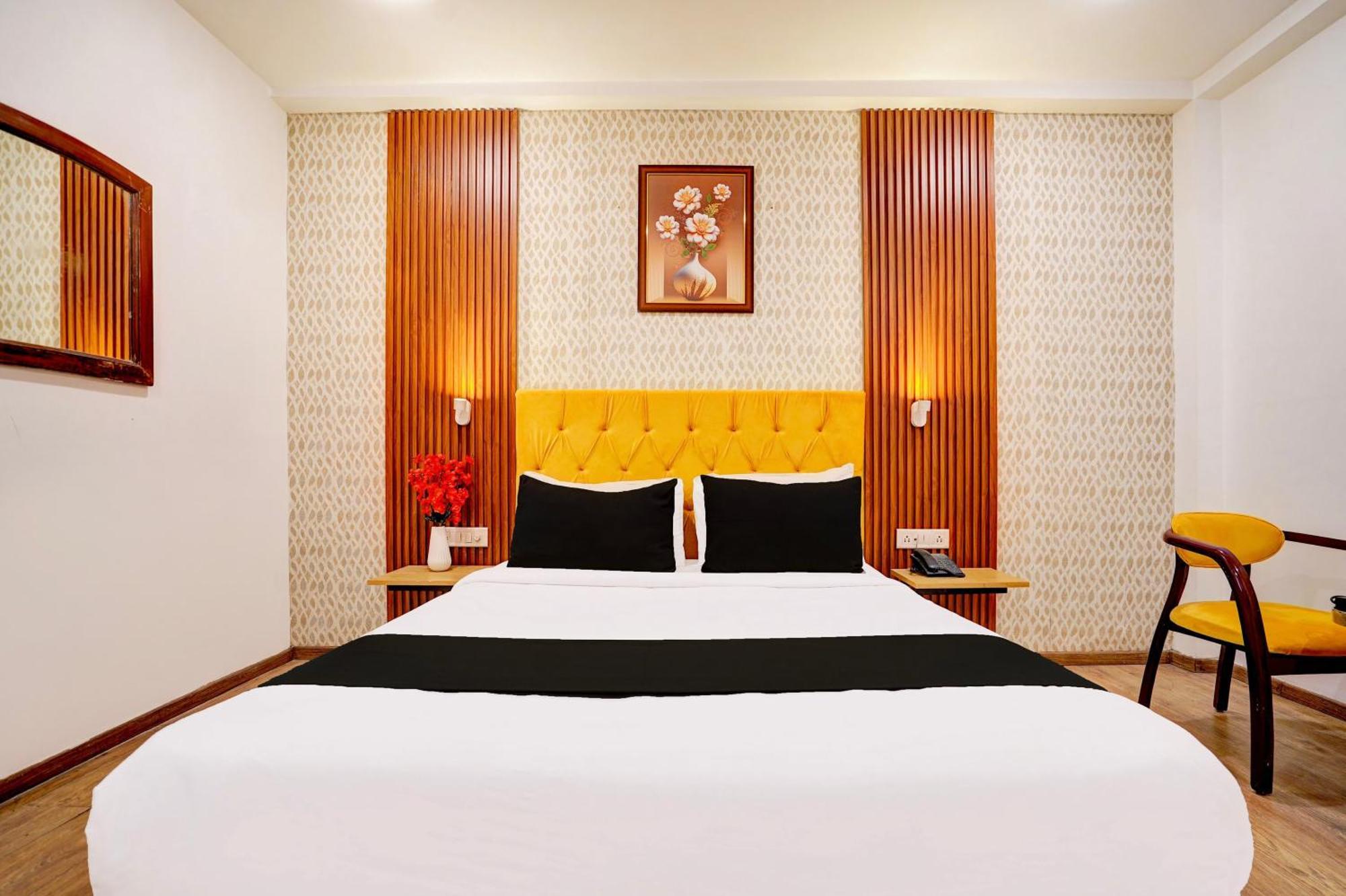 Super Townhouse Jageer Palace Near Mayapuri Chowk Nuova Delhi Esterno foto